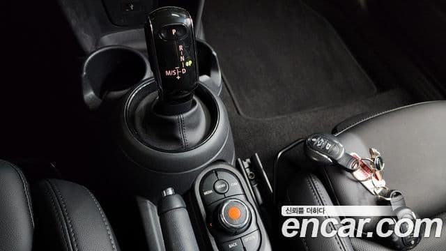 Mini Cooper 3세대, 2020 9