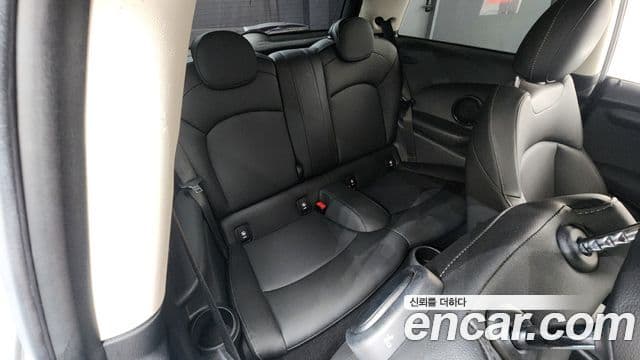 Mini Cooper 3세대, 2020 12