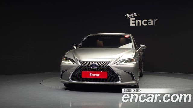 Lexus ES300h 7세대 Luxury Plus, 2020 3