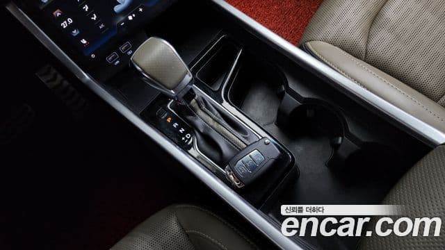 KG모빌리티(SsangYong) Torres T7, 2023 9