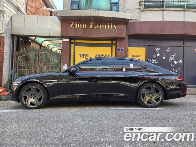 Genesis G90 (RS4) чёрный, 2025 3