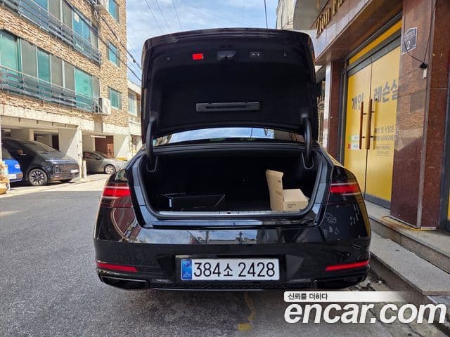 Genesis G90 (RS4) чёрный, 2025 7