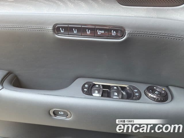 Genesis G90 (RS4) чёрный, 2025 13