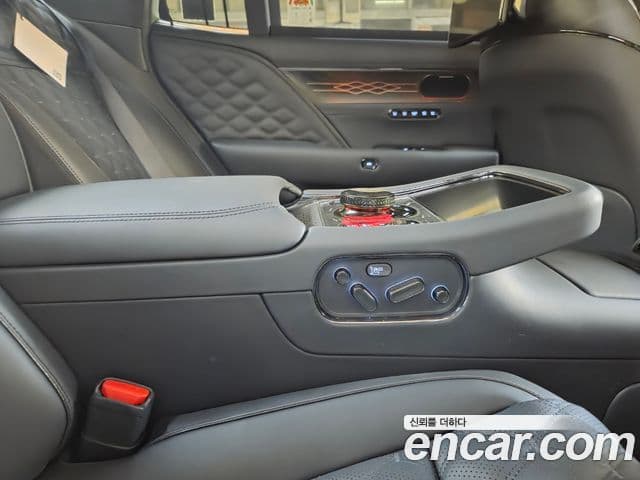 Genesis G90 (RS4) чёрный, 2025 14