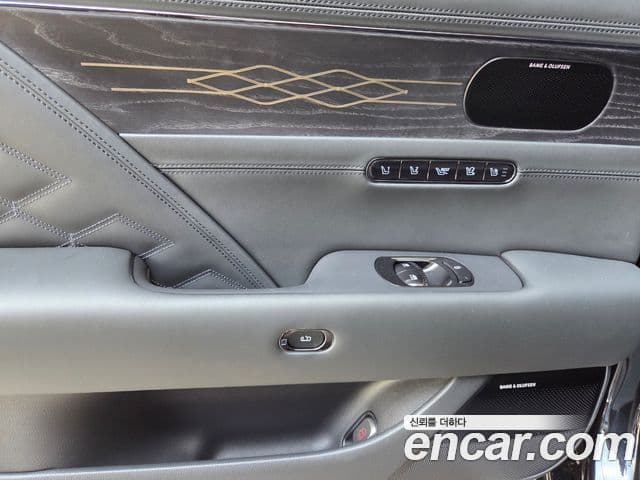 Genesis G90 (RS4) чёрный, 2025 16