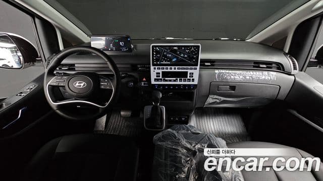 Hyundai Staria Modern, 2025 7