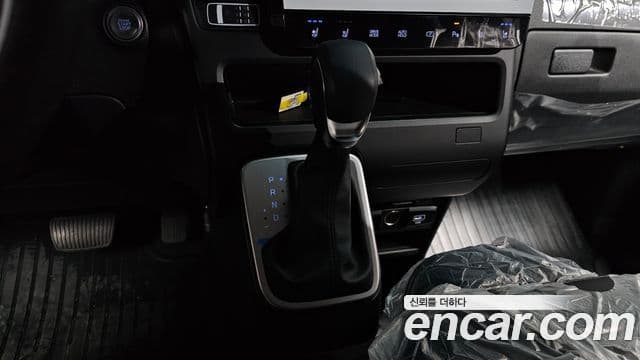 Hyundai Staria Modern, 2025 9