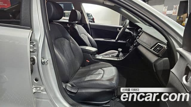 Kia K5 2세대 Deluxe, 2016 10
