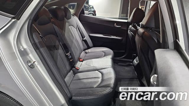 Kia K5 2세대 Deluxe, 2016 12