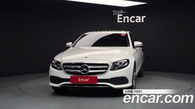 Mercedes-Benz E-класс W213 Avantgarde, 2019 3