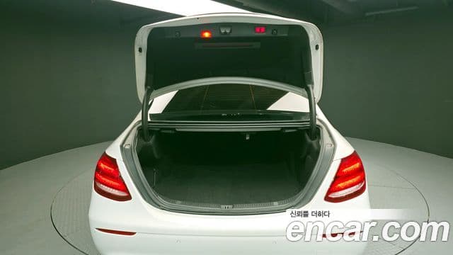 Mercedes-Benz E-класс W213 Avantgarde, 2019 20