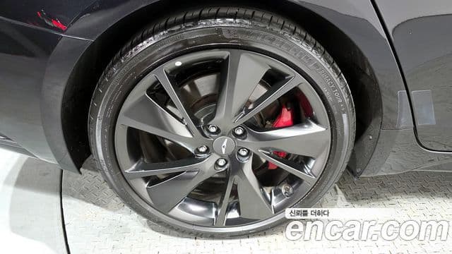 Genesis The / новый New G70, 2022 все фото