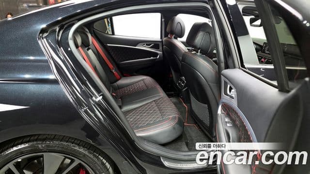 Genesis The / новый New G70, 2022 12