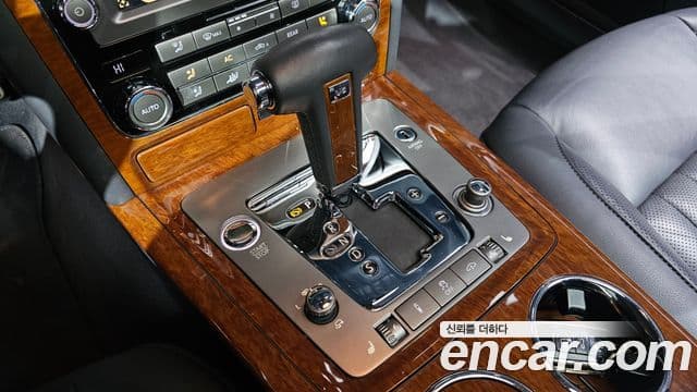 Volkswagen 페이톤 VW611, 2013 9