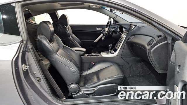 Hyundai Genesis купе 200 турбо P, 2010 11