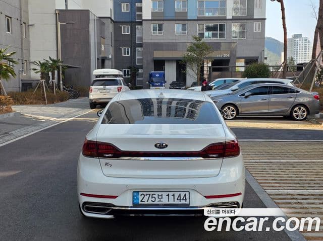 Kia K7 Premier 2.5 GDI X Edition, 2020 4