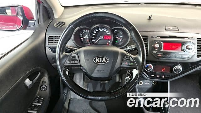 Kia All New Morning Deluxe Trendy, 2015 13