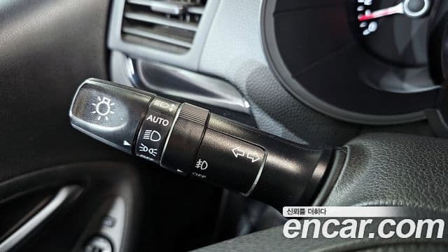 Kia All New Morning Deluxe Trendy, 2015 17