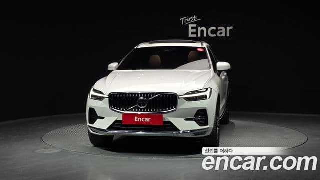 Volvo XC60 2세대 B5 Inscription, 2022 3