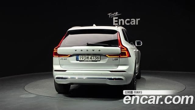 Volvo XC60 2세대 B5 Inscription, 2022 4