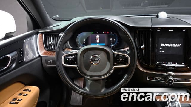 Volvo XC60 2세대 B5 Inscription, 2022 13