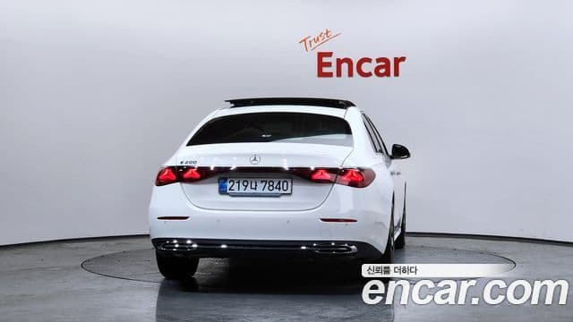 Mercedes-Benz E-класс W214 Avantgarde, 2025 4