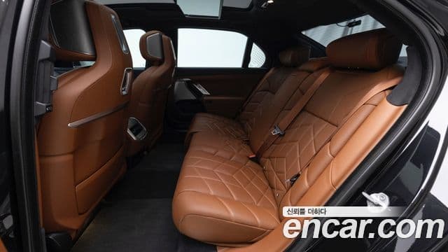 BMW 7시리즈 (G70) 740i sDrive Design Pure Excellence, 2023 12