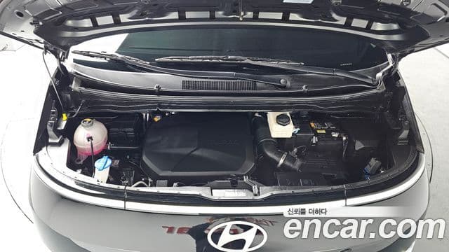 Hyundai Staria Modern, 2025 6