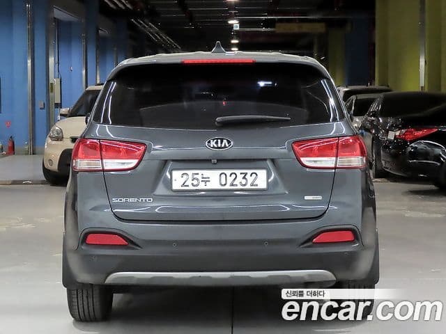 Kia All New Sorento Luxury, 2016 4