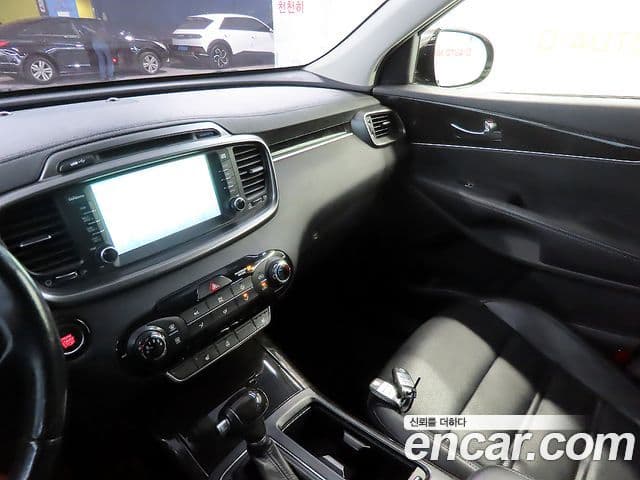 Kia All New Sorento Luxury, 2016 17