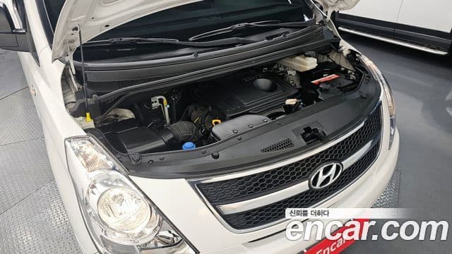 Hyundai Grand Starex Refrigerated Truck, 2015 6