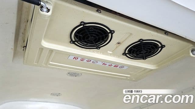 Hyundai Grand Starex Refrigerated Truck, 2015 19