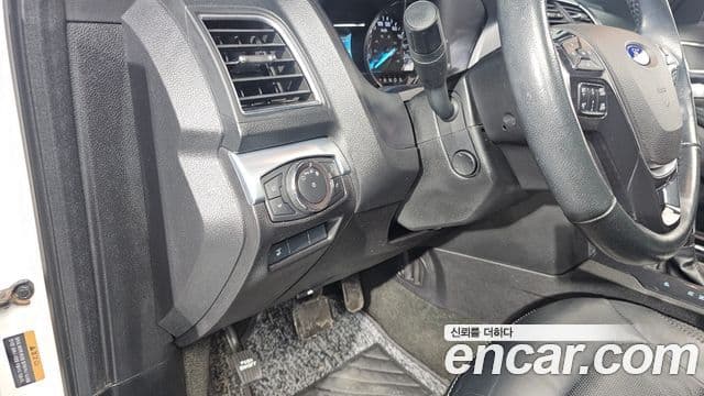 Ford Explorer 5세대, 2018 14