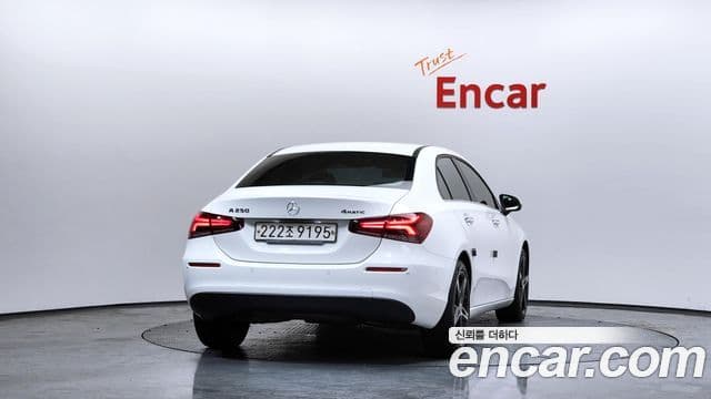 Mercedes-Benz A-класс W177 A250 4MATIC седан, 2020 4