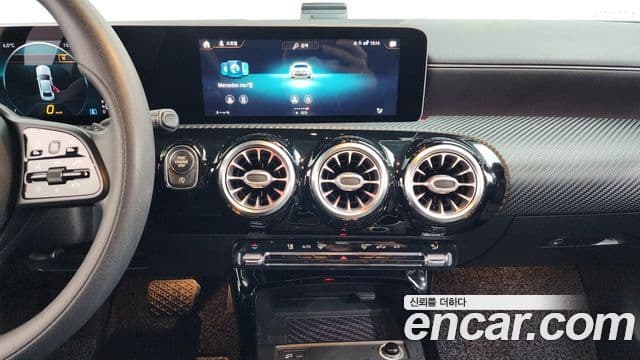 Mercedes-Benz A-класс W177 A250 4MATIC седан, 2020 14