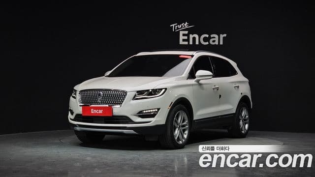 Lincoln MKC, 2019 11