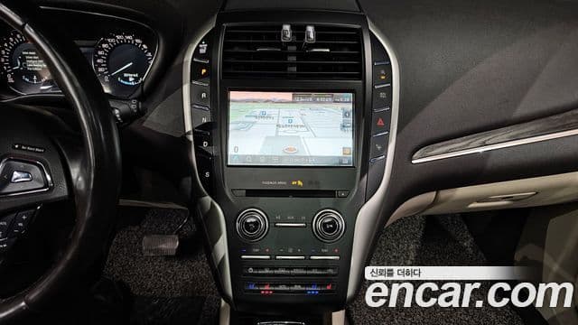 Lincoln MKC, 2019 15