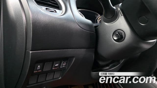 Infiniti JX35 1세대, 2013 14