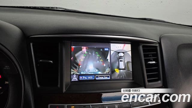 Infiniti JX35 1세대, 2013 15