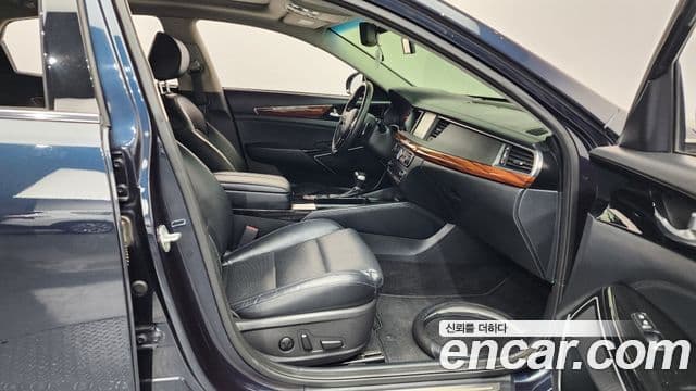 Kia All New K7 3.3 GDI Limited Plus, 2017 11