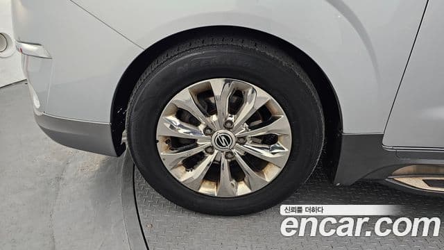 KG모빌리티(SsangYong) Korando 투리스모 high крыша, roof, 2016 все фото