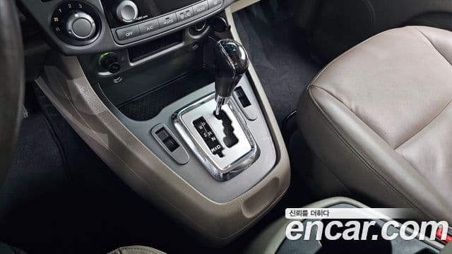 KG모빌리티(SsangYong) Korando 투리스모 high крыша, roof, 2016 9