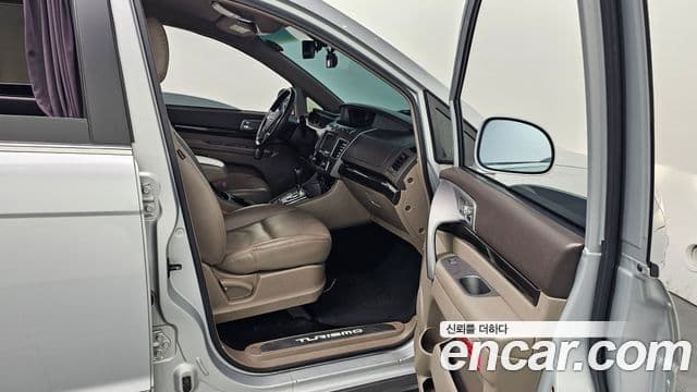 KG모빌리티(SsangYong) Korando 투리스모 high крыша, roof, 2016 10