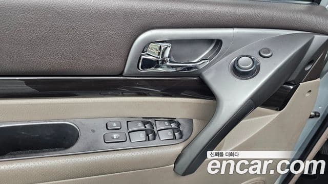 KG모빌리티(SsangYong) Korando 투리스모 high крыша, roof, 2016 17