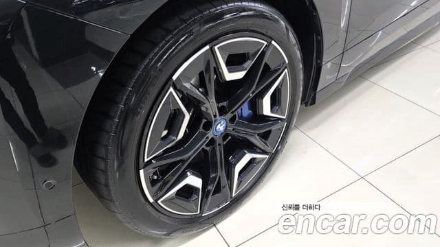 BMW iX xDrive50 Sport Plus, 2023 19