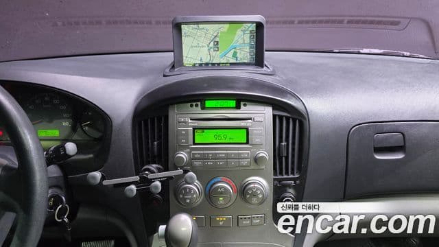 Hyundai Grand Starex CVX Luxury, 2015 15