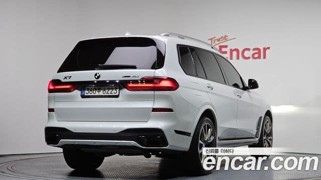 BMW X7 (G07) xDrive 40d M Sport 6인승, 2022 2