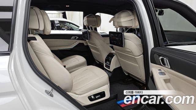 BMW X7 (G07) xDrive 40d M Sport 6인승, 2022 12