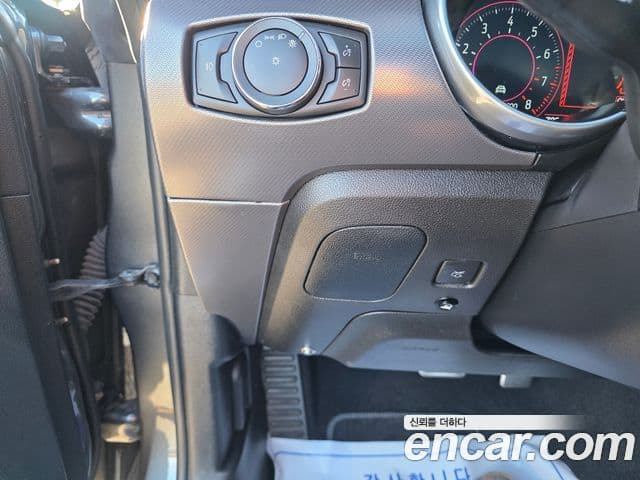 Ford Mustang купе, 2020 13