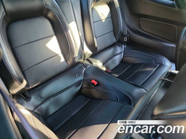 Ford Mustang купе, 2020 15